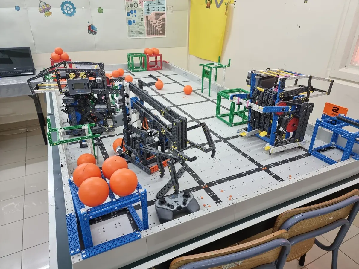 Emirates Science Club نادي الإمارات العلمي — photo
