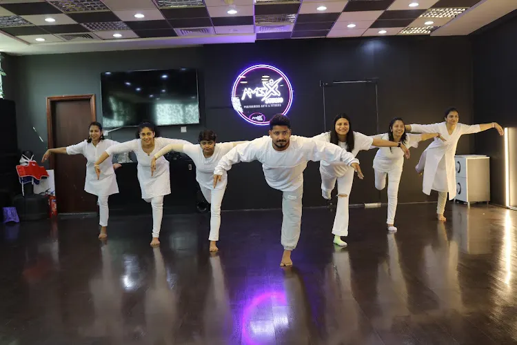 AMZ Dance Studio — photo