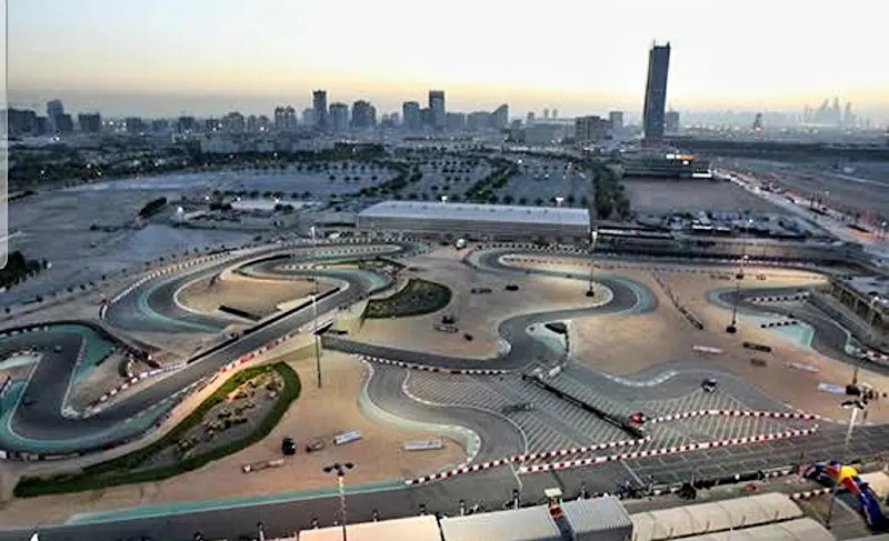 Dubai Autodrome — photo