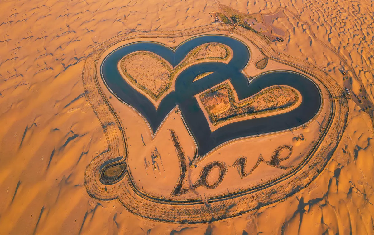 Love Lake Dubai — photo