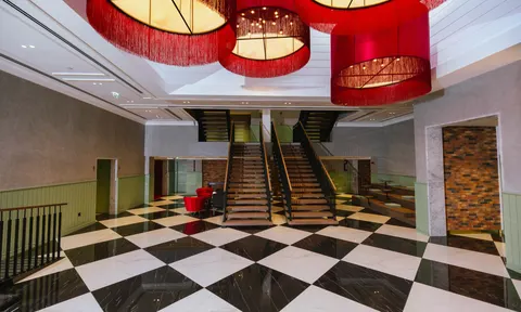 New Covent Garden Theatre – Mall of the Emirates - photo 4 of 4