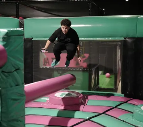 Total Ninja Interactive - Motor City - photo 4 of 4