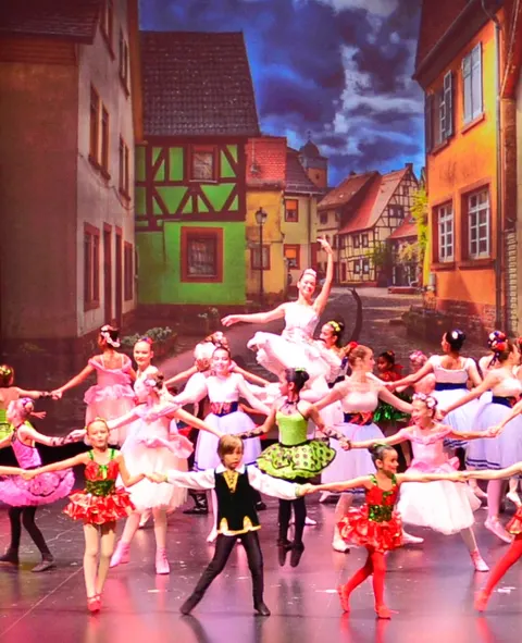 Aspire ballet dubai - photo 2 of 3