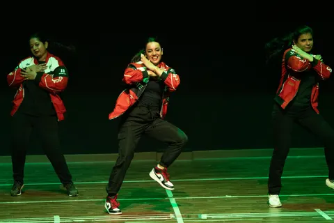 Dance with Anisha - photo 2 of 5