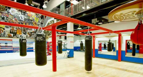Round 10 Boxing Club - photo 3 of 4
