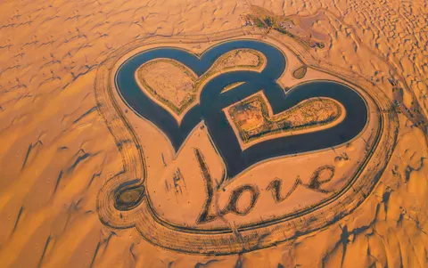 Love Lake Dubai, Saih Al Salam