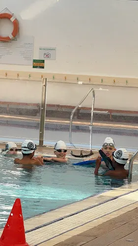 9 Miles Swimming Academy