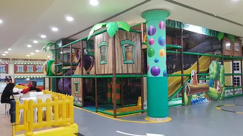 Kids HQ facility